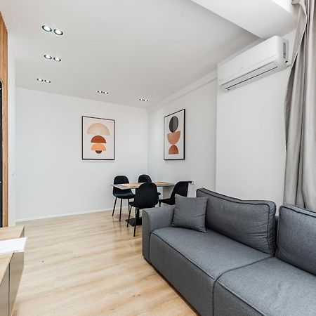 Atelier Apartments By Kondo Stays Тирана Екстер'єр фото