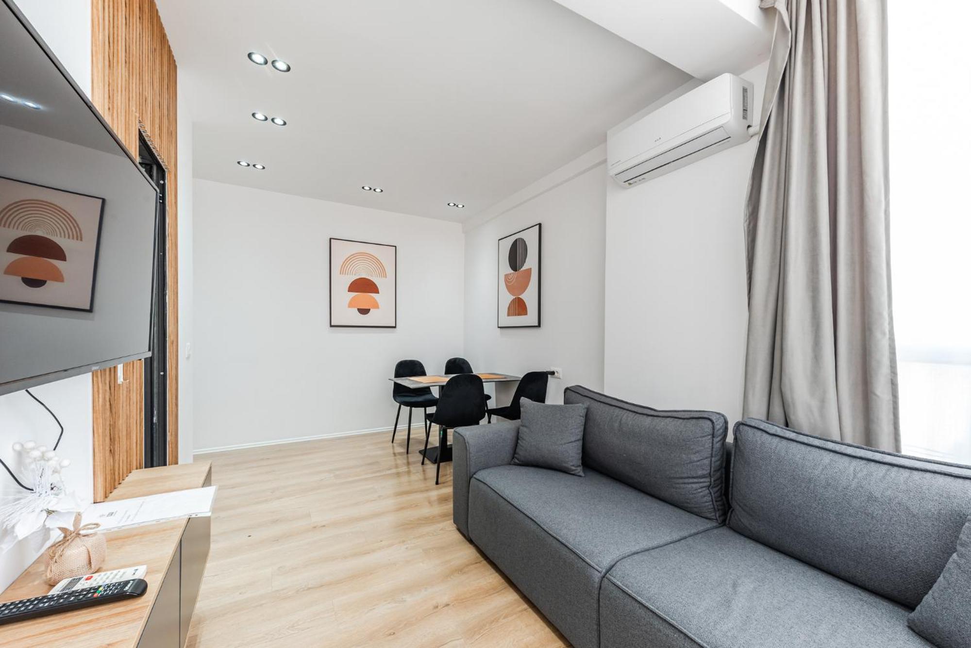 Atelier Apartments By Kondo Stays Тирана Екстер'єр фото