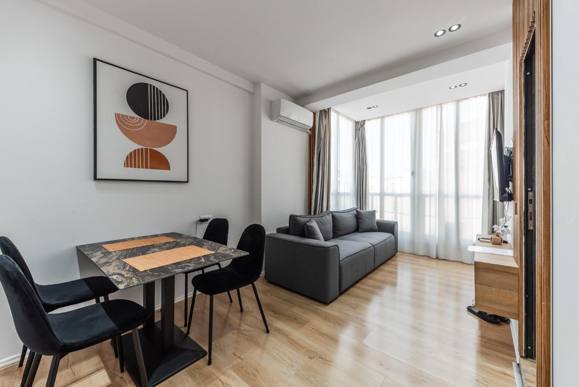 Atelier Apartments By Kondo Stays Тирана Екстер'єр фото