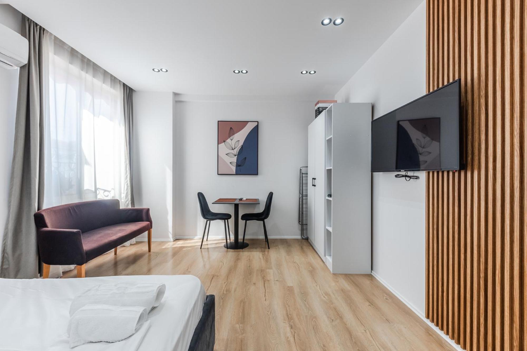 Atelier Apartments By Kondo Stays Тирана Екстер'єр фото