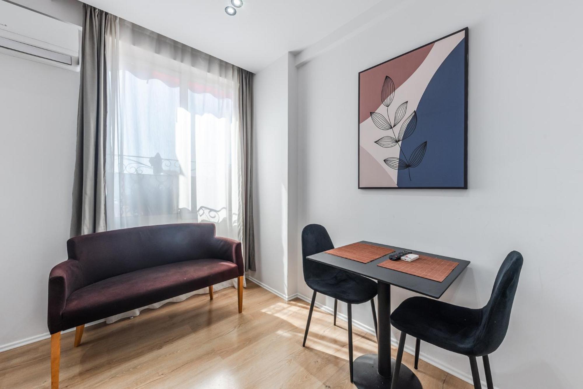 Atelier Apartments By Kondo Stays Тирана Екстер'єр фото