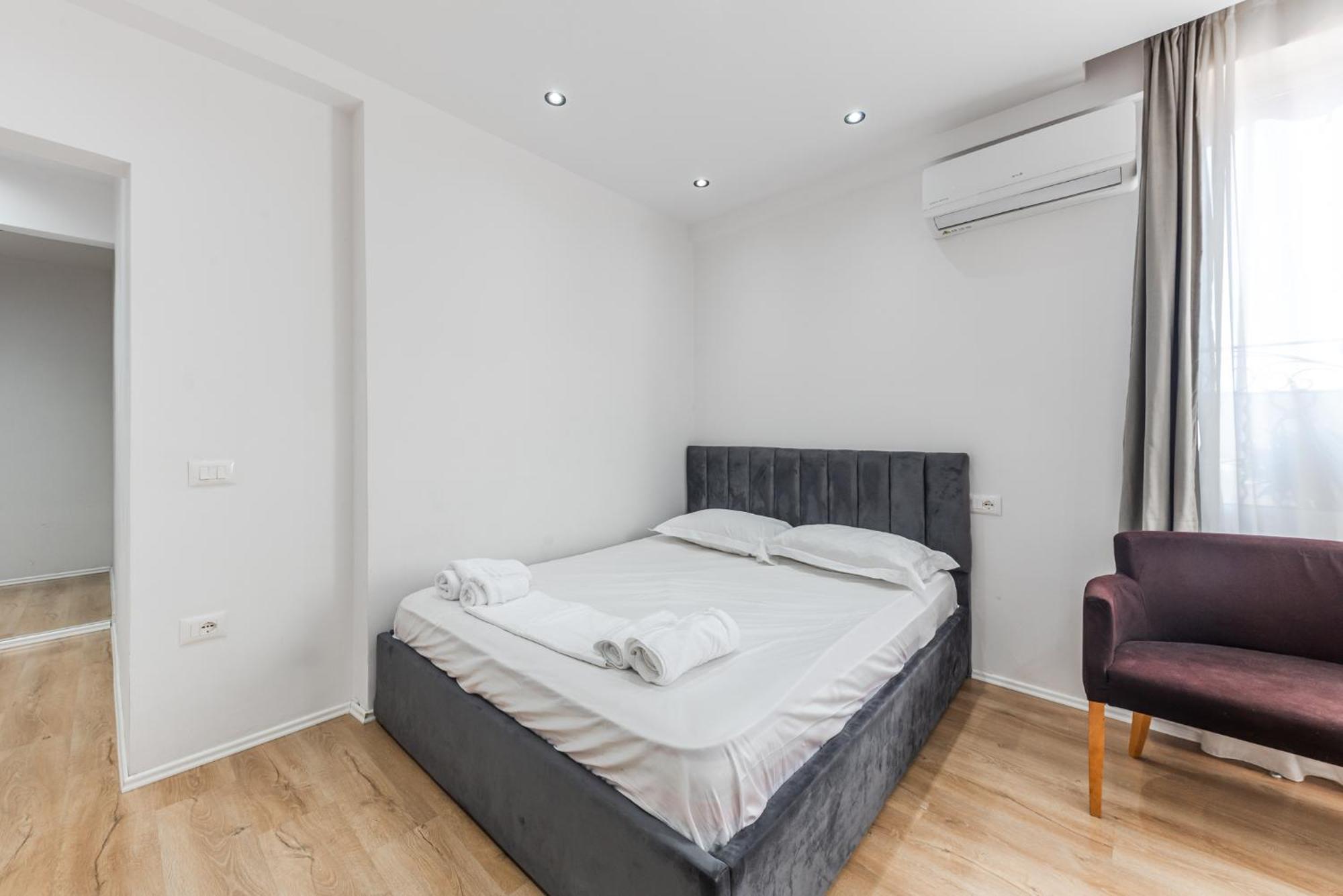 Atelier Apartments By Kondo Stays Тирана Екстер'єр фото