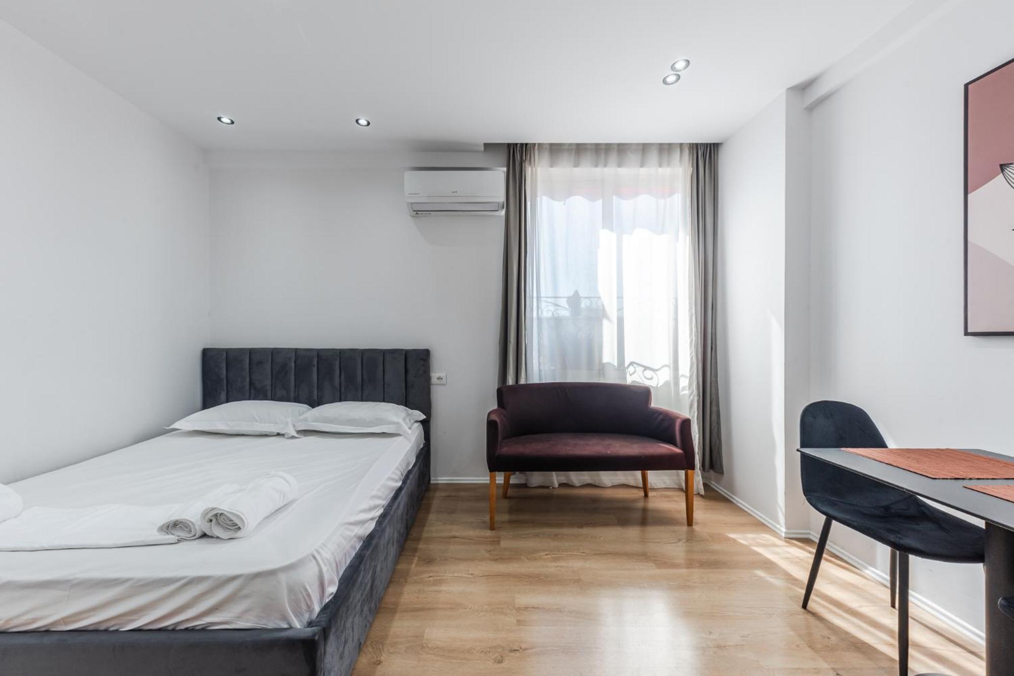 Atelier Apartments By Kondo Stays Тирана Екстер'єр фото