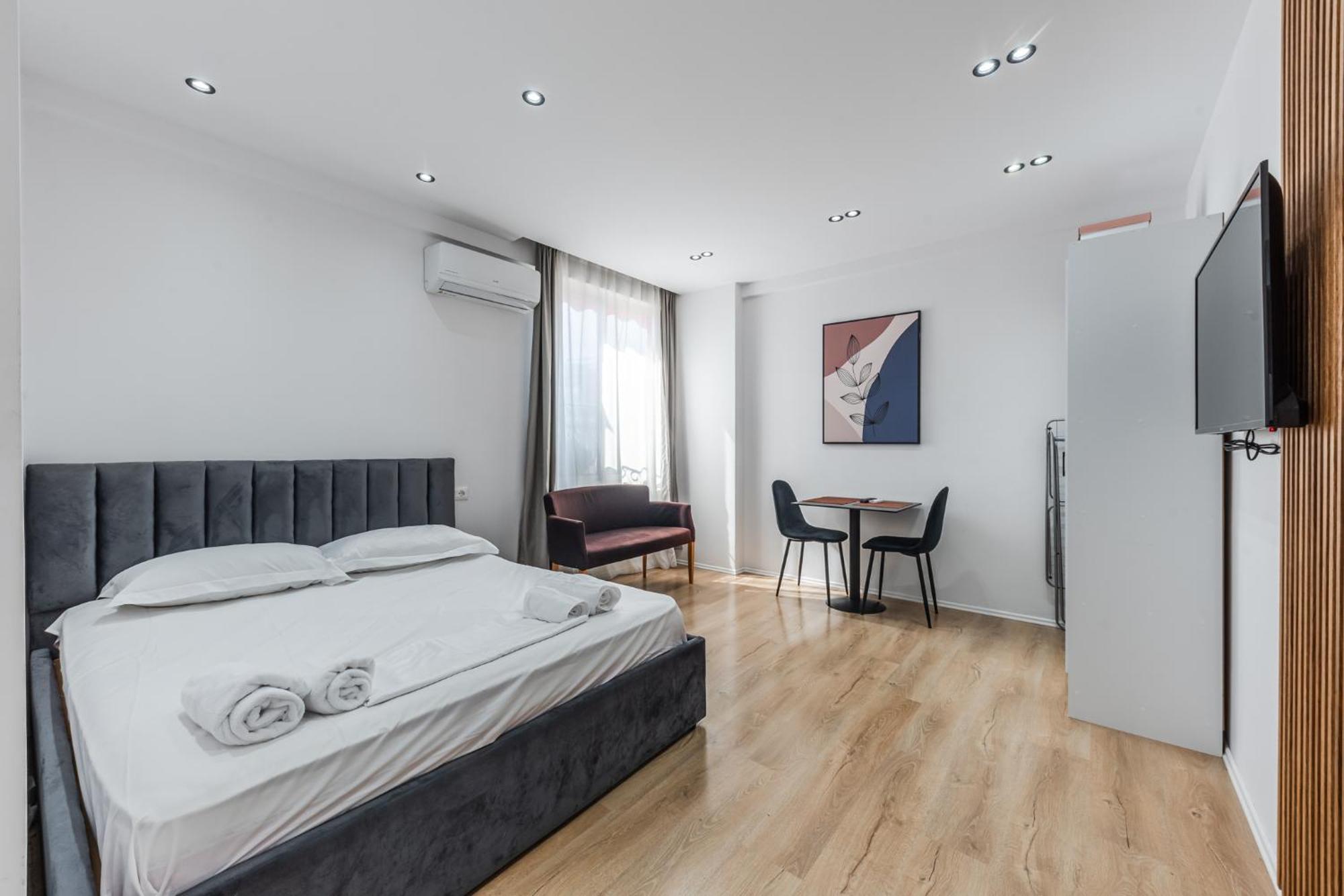 Atelier Apartments By Kondo Stays Тирана Екстер'єр фото