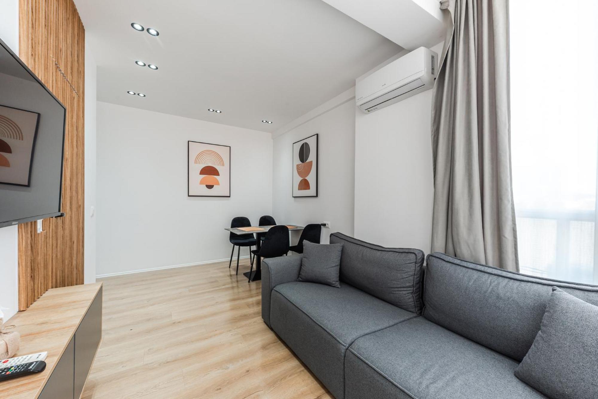 Atelier Apartments By Kondo Stays Тирана Екстер'єр фото