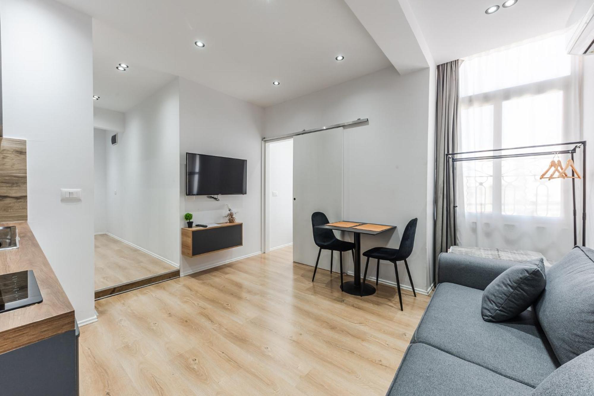 Atelier Apartments By Kondo Stays Тирана Екстер'єр фото